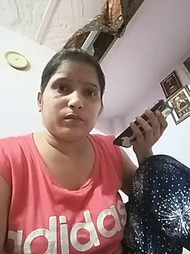 Snapshot of aliya-jaan71 chatting on July 1, 2026, 7:13 pm aliya-jaan71 online show from July 1, 2026, 7:13 pm