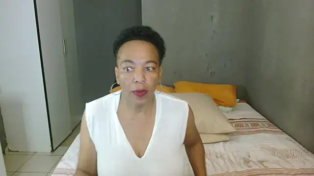 Lillyan N online show from March 9, 2026, 5:50 pm