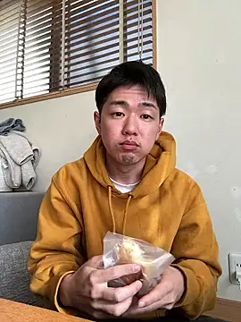 Snapshot of KAMESAN08 chatting on December 20, 2025, 3:46 am KAMESAN08 online show from December 20, 2025, 3:46 am