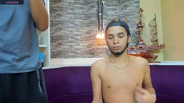 Juicy Creww online show from October 5, 2025, 10:13 am