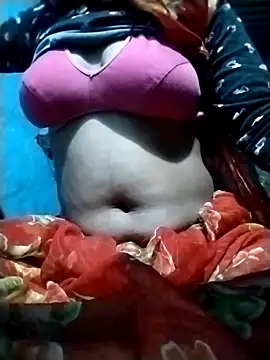 Hotwera97444 online show from April 21, 2026, 9:39 pm