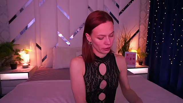 ShyySiren online show from February 3, 2026, 8:52 am