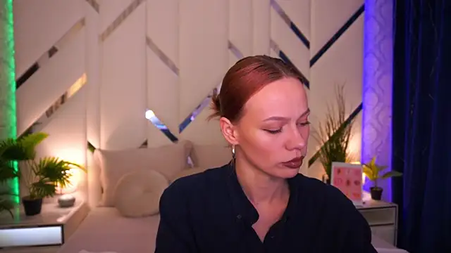 ShyySiren online show from February 25, 2026, 3:32 pm