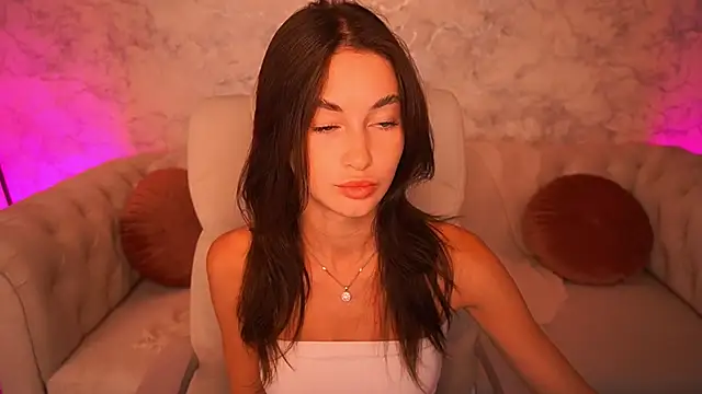 CherryyLulu online show from September 15, 2025, 8:03 am