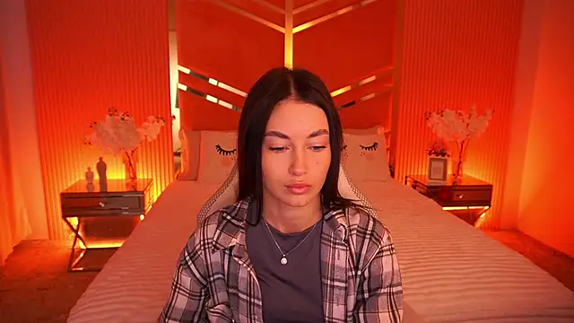 CherryyLulu online show from October 13, 2025, 7:30 am