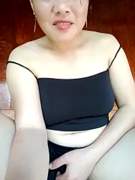 emilyzz online show from October 17, 2025, 2:26 am