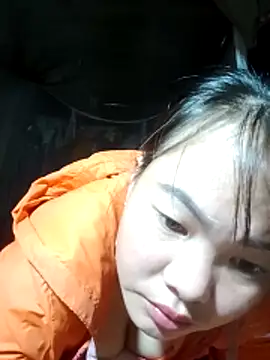 emilyzz online show from November 4, 2025, 2:21 am