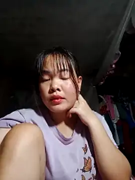 emilyzz online show from February 1, 2026, 2:43 am