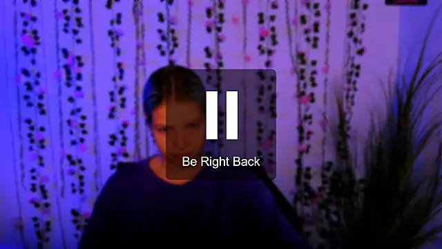 kaela spell  online show from September 18, 2025, 5:31 am