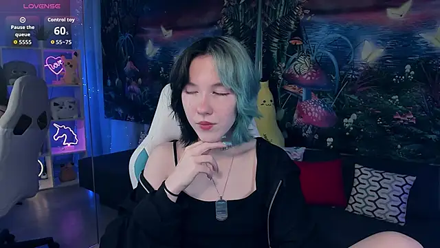 JessieRich online show from September 18, 2025, 11:56 am