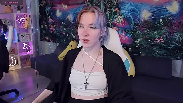 JessieRich online show from September 30, 2025, 12:21 pm