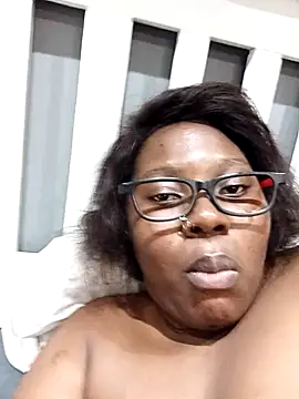 Darkchokola33 online show from September 23, 2025, 10:51 am