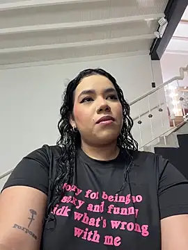 krisstenSantos online show from February 28, 2026, 2:40 pm