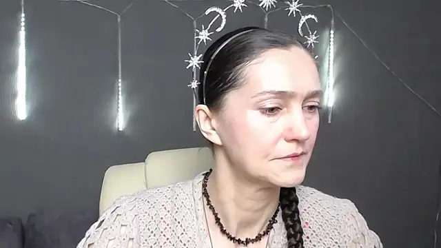 TayaFinch online show from April 23, 2026, 11:20 am