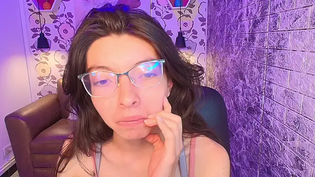 alllyson  online show from October 1, 2025, 7:53 pm