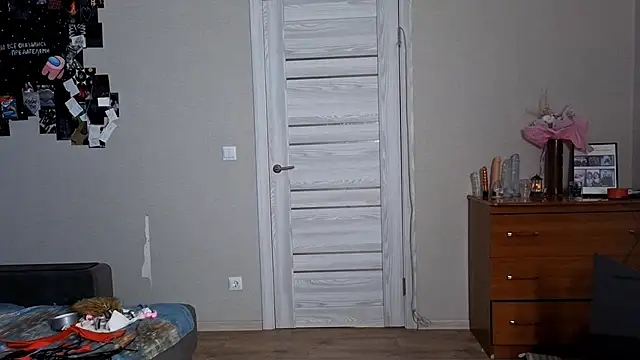 Fafa Fluff online show from February 13, 2026, 7:32 pm