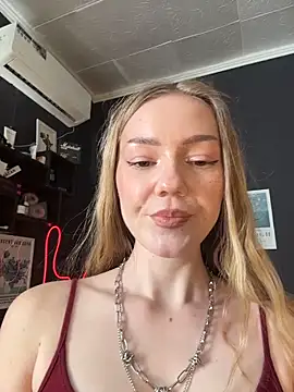 MilaMoone online show from March 14, 2026, 10:21 am