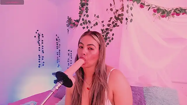 chubbyZoe online show from November 5, 2025, 2:50 pm