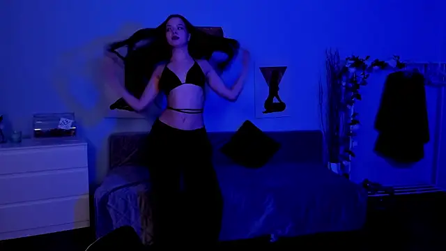 BetsyKiss online show from November 26, 2025, 5:08 am