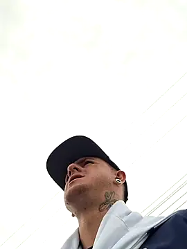 Bottz777 online show from November 17, 2025, 5:19 pm