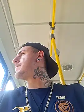 Bottz777 online show from November 25, 2025, 3:56 pm