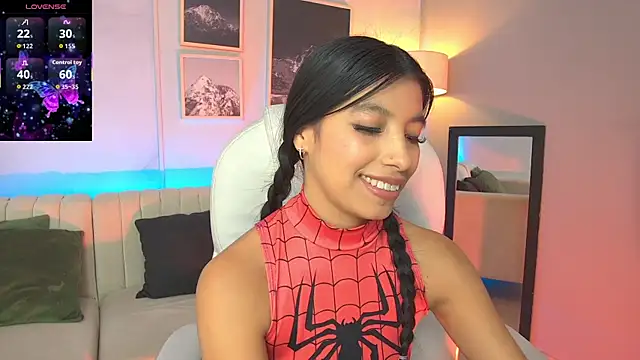 Tiffany Low online show from October 26, 2025, 4:24 pm