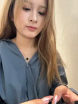 yuki june online show from April 13, 2026, 7:36 am