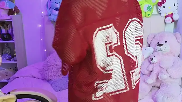 NekoWaifu online show from April 22, 2026, 2:18 pm