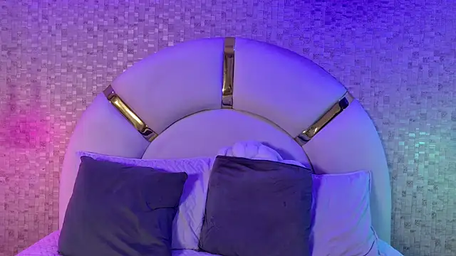 paulina cano online show from September 18, 2025, 9:17 pm