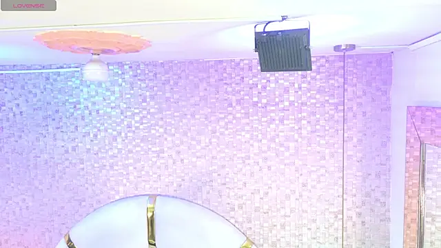 paulina cano online show from October 6, 2025, 7:11 pm