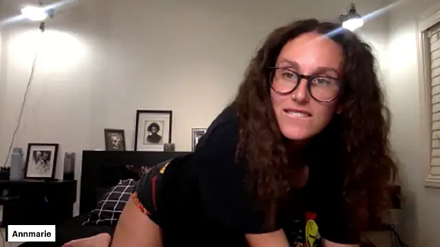 annmarieferrara online show from October 10, 2025, 2:54 am