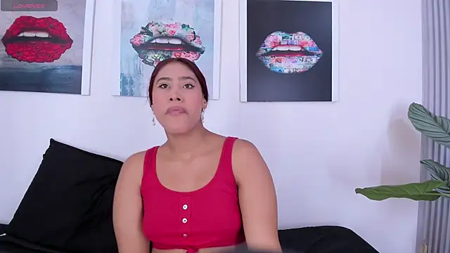 Girls inlove online show from October 6, 2025, 12:02 pm