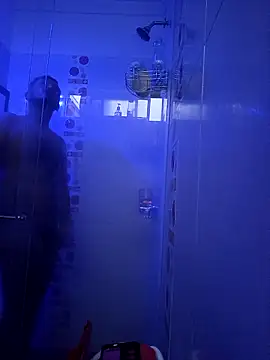 ROGERMACKENZIE online show from March 9, 2026, 8:24 pm