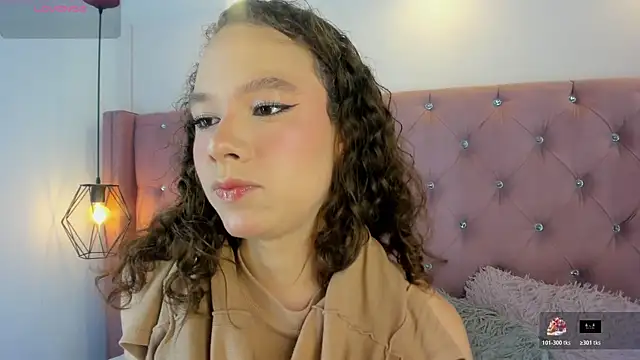 bycandy  online show from March 9, 2026, 1:37 pm