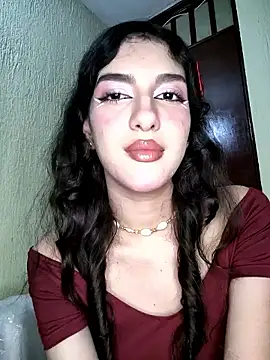 Emily-hottson online show from October 20, 2025, 5:19 am