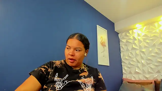 freya cole  online show from October 17, 2025, 11:35 am