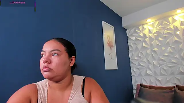 freya cole  online show from November 4, 2025, 2:05 pm