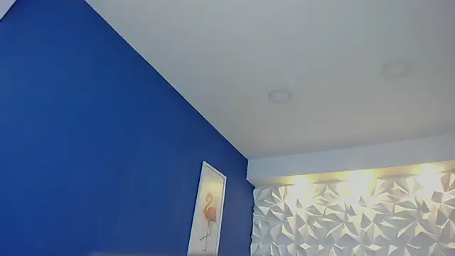 freya cole  online show from November 12, 2025, 11:32 am