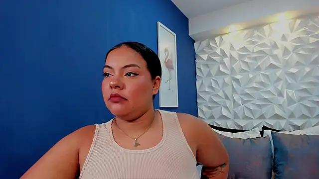 freya cole  online show from December 5, 2025, 1:09 pm