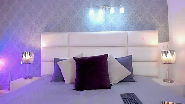 Celeste Amber online show from January 12, 2026, 8:03 pm