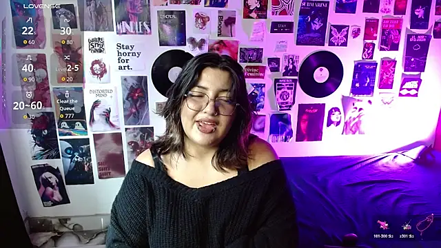 Roxy f w online show from April 21, 2026, 4:34 pm