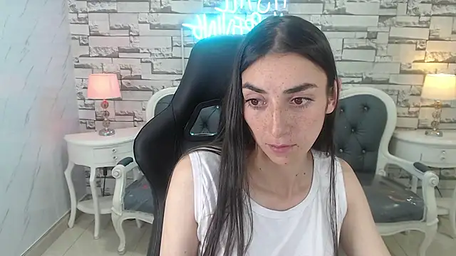 Maily a  online show from September 26, 2025, 2:59 am