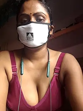 Snapshot of Jasmine_Januja chatting on October 7, 2025, 8:33 am Jasmine Januja online show from October 7, 2025, 8:33 am