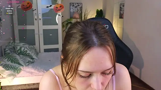 selin selin online show from October 23, 2025, 5:29 am