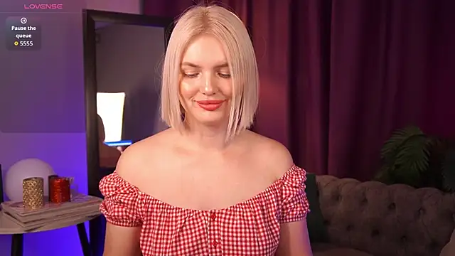 Amelia Wells online show from November 10, 2025, 4:11 am