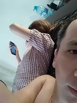 MaiHoang2k online show from October 1, 2025, 3:12 am