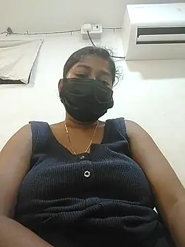 TAMIL AMMUKUTTYY online show from October 18, 2025, 6:52 pm