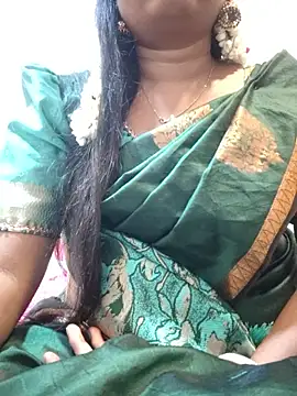 Snapshot of TAMIL_AMMUKUTTYY chatting on February 13, 2026, 6:15 pm TAMIL AMMUKUTTYY online show from February 13, 2026, 6:15 pm