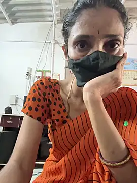 sweetreddy-02 online show from September 22, 2025, 6:48 am