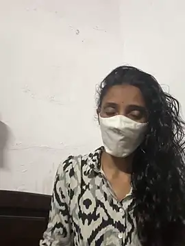 sweetreddy-02 online show from October 29, 2025, 6:26 am